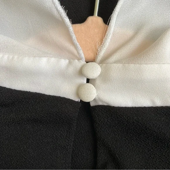 Black Knee-length Elle Dress with Peter Pan Collar - Picture 7 of 7